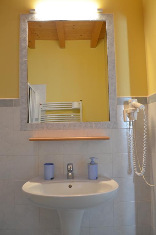Agriturismo Dondino Cavriana Экстерьер фото